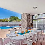 فيلة Sea Star By *